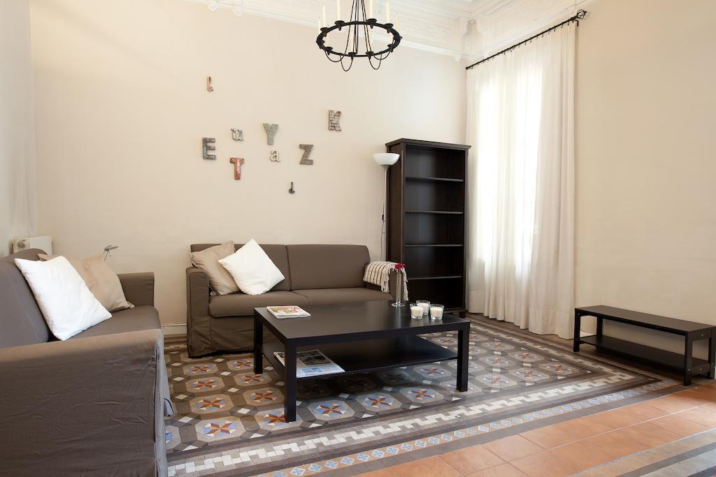 Modernist Apartment Барселона Номер фото